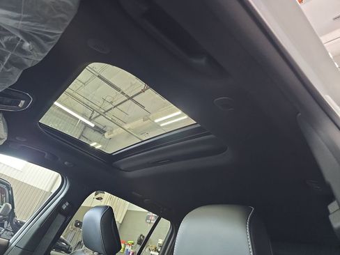 New 2026 Jeep Grand Cherokee Altitude image 30