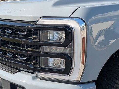 Used 2024 Ford F250 Lariat w/ Lariat Ultimate Package image 9