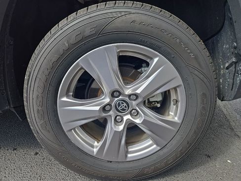 Certified 2024 Toyota RAV4 XLE image 6