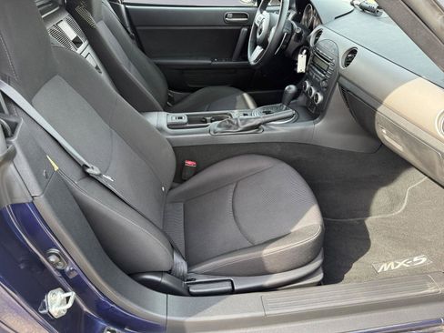 Used 2012 MAZDA MX-5 Miata Sport image 11