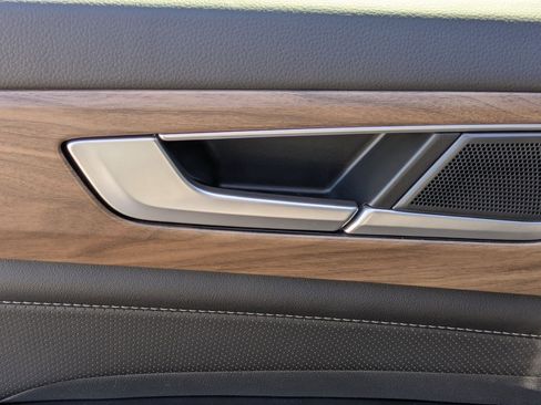 New 2026 Volkswagen Atlas SE image 26