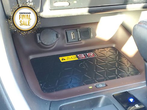 Certified 2022 Toyota RAV4 Limited image 28