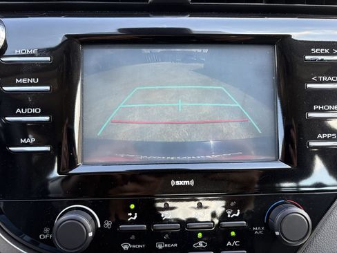 Used 2020 Toyota Camry LE FWD image 19