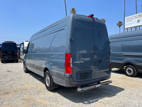 Used 2019 Mercedes-Benz Sprinter 170 image 9