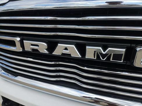 Used 2024 RAM 2500 Laramie AWD/4WD image 27