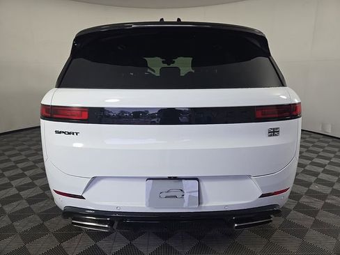 Certified 2025 Land Rover Range Rover Sport Dynamic SE AWD/4WD image 6