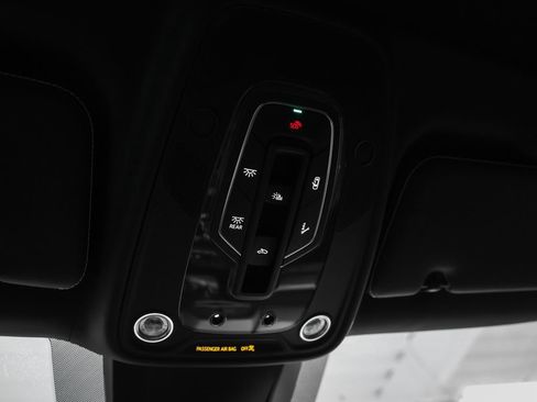 Used 2023 Lamborghini Urus Performante AWD/4WD image 60