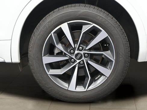 Used 2022 Audi Q5 2.0T Premium Plus AWD/4WD image 21