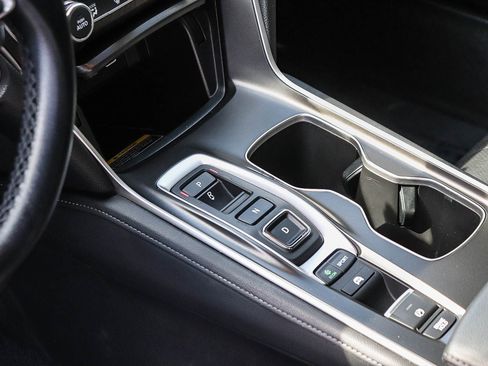 Used 2021 Honda Accord Touring image 22