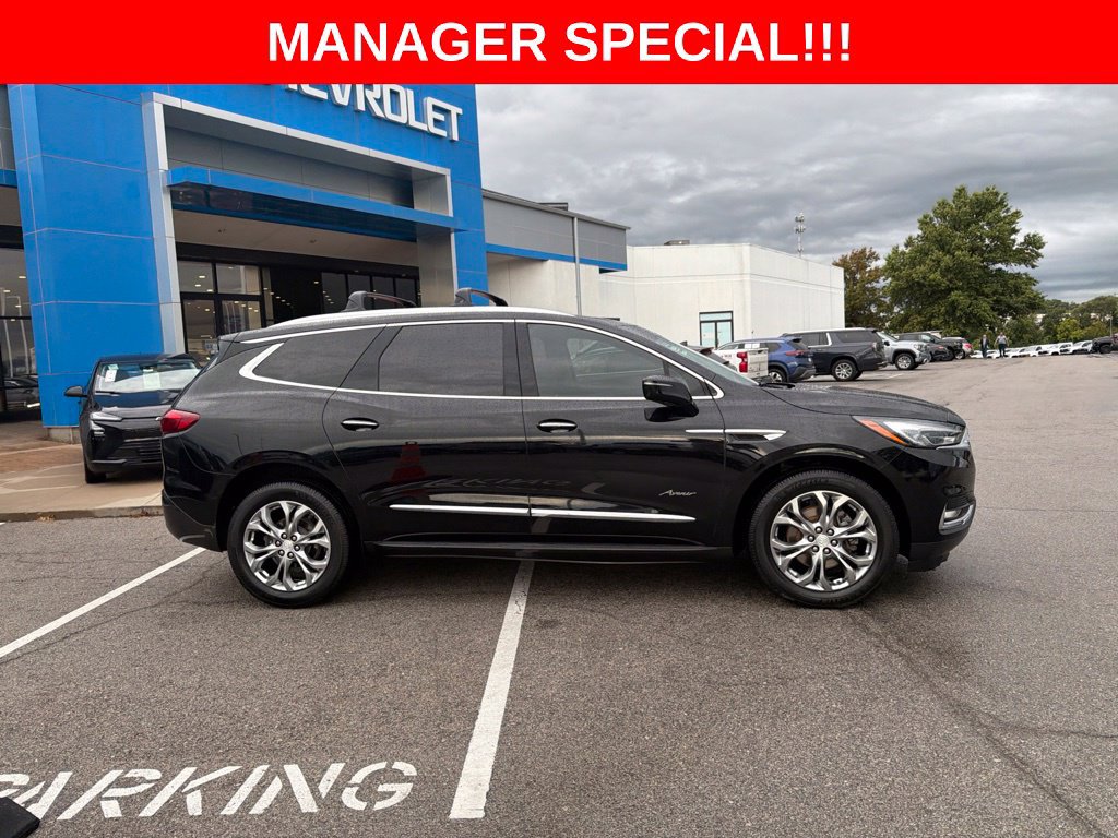 Used 2019 Buick Enclave Avenir w/ Avenir Technology Package AWD/4WD image 2