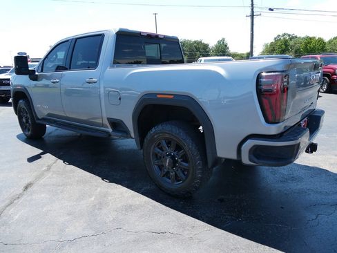 Certified 2024 GMC Sierra 2500 AT4 w/ AT4 Premium Plus Package AWD/4WD image 8