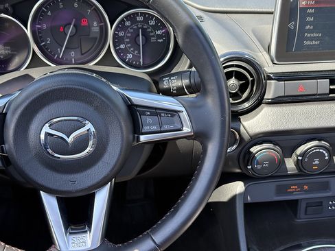 Used 2016 MAZDA MX-5 Miata Club w/ Brembo/BBS Package RWD image 22