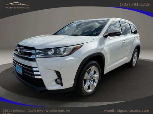 Used 2017 Toyota Highlander Limited image 7