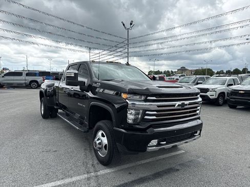 Used 2023 Chevrolet Silverado 3500 High Country AWD/4WD image 15