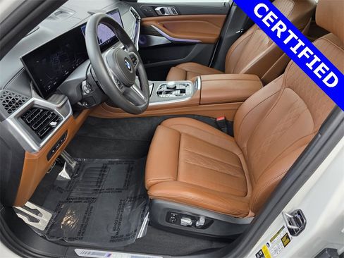 Used 2024 BMW X7 M60i w/ Executive Package image 9