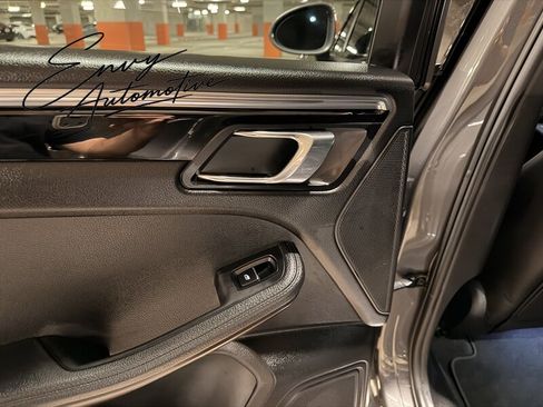 Used 2016 Porsche Macan S AWD/4WD image 22