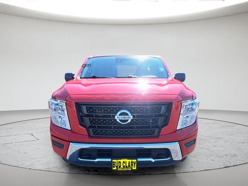 Used 2022 Nissan Titan SV AWD/4WD image 8