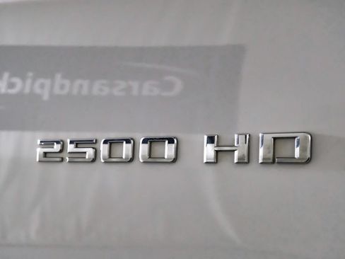 Used 2025 Chevrolet Silverado 2500 LT AWD/4WD image 46