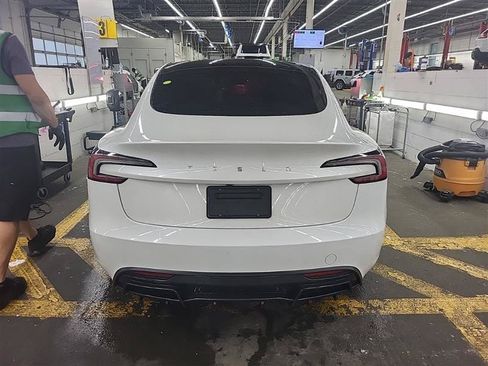 Used 2024 Tesla Model 3 Long Range RWD image 3