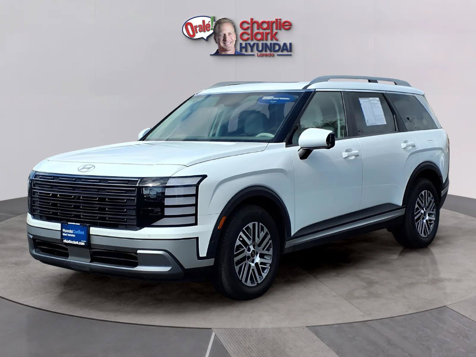 Certified 2026 Hyundai Palisade SEL FWD image 1