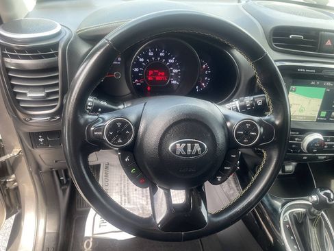 Used 2016 Kia Soul + w/ Audio Package FWD image 13