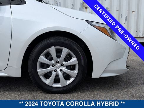 Used 2024 Toyota Corolla LE image 11