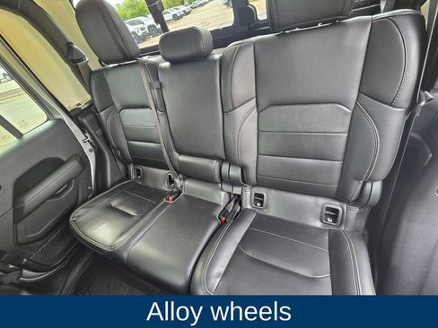 Used 2020 Jeep Gladiator Overland AWD/4WD image 30