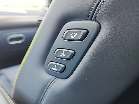 Used 2023 Genesis GV60 Performance AWD/4WD image 34