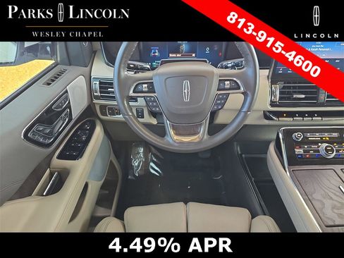 Certified 2022 Lincoln Navigator Reserve image 12