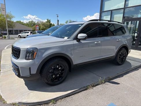 Certified 2025 Kia Telluride SX Prestige X-Pro AWD/4WD image 2
