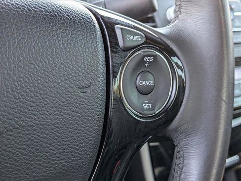 Used 2017 Honda Accord Sport image 13