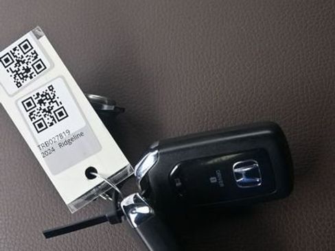 Used 2024 Honda Ridgeline RTL image 9