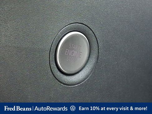 Certified 2024 Volkswagen ID.4 Pro AWD/4WD image 28