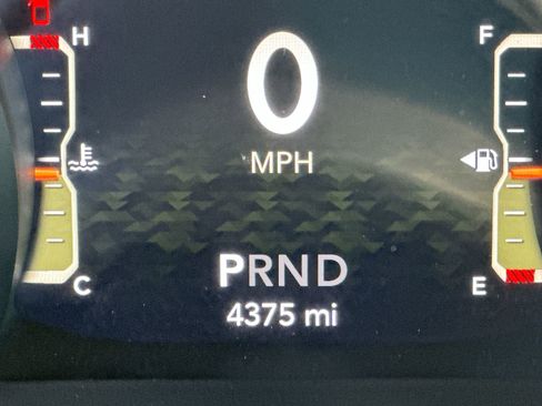 Used 2025 Jeep Gladiator Mojave w/ Convenience Group image 14