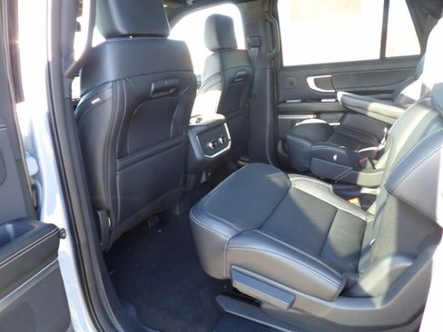 New 2025 Ford Expedition Max Platinum w/ Stealth Performance Package AWD/4WD image 27