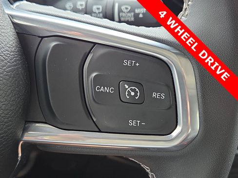 Used 2023 Jeep Wrangler Unlimited Sahara AWD/4WD image 22