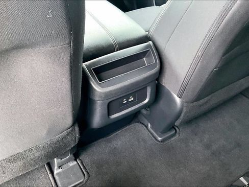 Used 2024 Nissan Pathfinder S AWD/4WD image 31