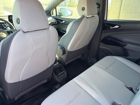 Used 2022 Volkswagen ID.4 Pro S image 26