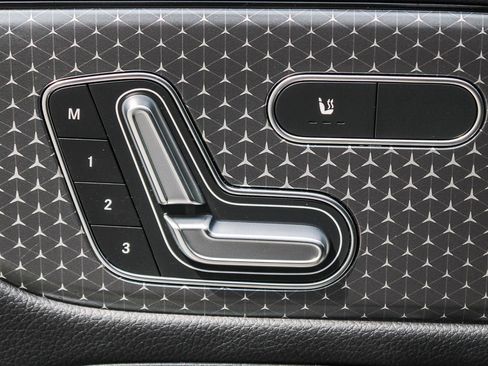 Certified 2026 Mercedes-Benz GLB 250 4MATIC image 23