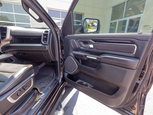 Used 2019 RAM 1500 Laramie AWD/4WD image 43