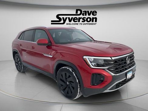 Used 2024 Volkswagen Atlas Cross Sport SE image 6