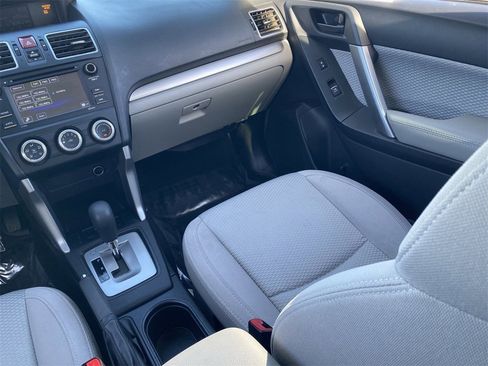 Used 2018 Subaru Forester 2.5i w/ Alloy Wheel Package image 14