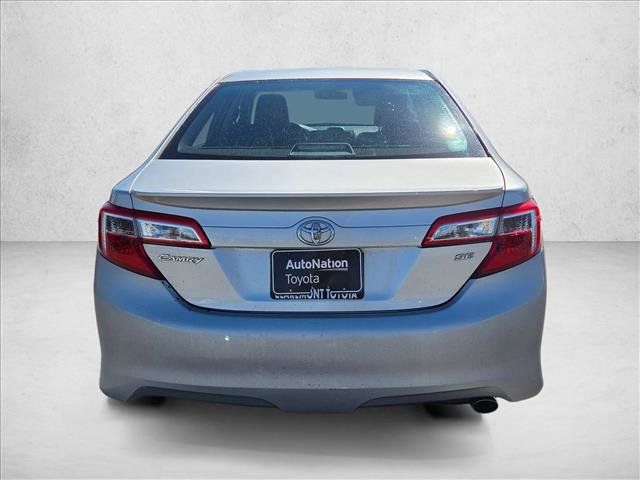 Used 2013 Toyota Camry SE FWD image 6