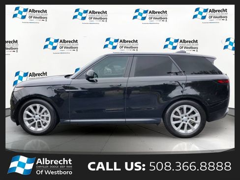 Used 2025 Land Rover Range Rover Sport SE AWD/4WD image 2