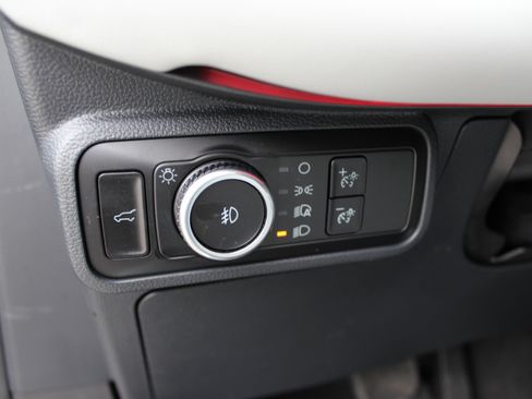 Used 2025 Ford Explorer Platinum w/ LUX Leather Package image 19