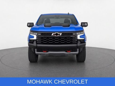 Used 2023 Chevrolet Silverado 1500 ZR2 AWD/4WD image 6