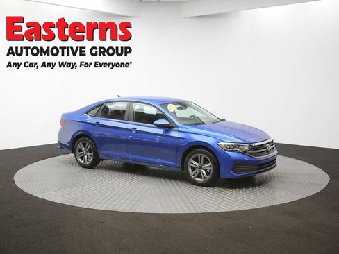 Used 2024 Volkswagen Jetta SE image 45