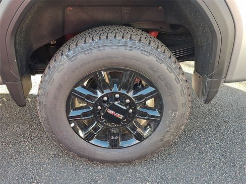 New 2026 GMC Sierra 2500 AT4 w/ AT4 Premium Plus Package image 5