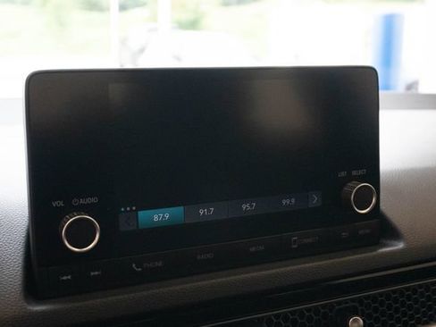 Used 2025 Honda Civic Sport image 32