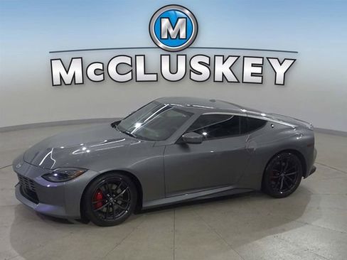 Used 2025 Nissan Z Performance w/ Floor Mat Package RWD image 1